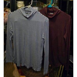 You Get 2....WT # 1076 WOMEN'S SMALL, JONES, NEW YORK TURTLENECK. LONG SLEEVE WI